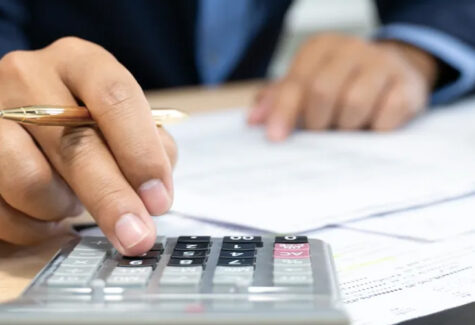 ¿Cuánto suele cobrar un abogado por consulta?