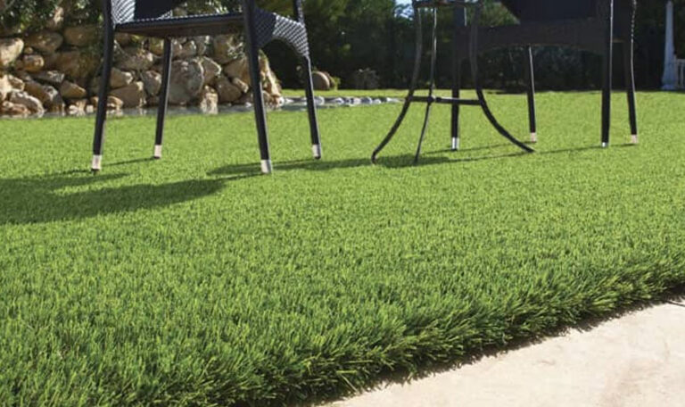Más allá del jardín: aplicaciones innovadoras del césped sintético